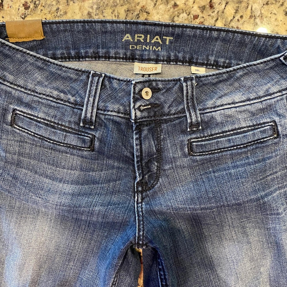 Ariat Trouser jeans.  Womens size 28L.  Great bootcut jeans.